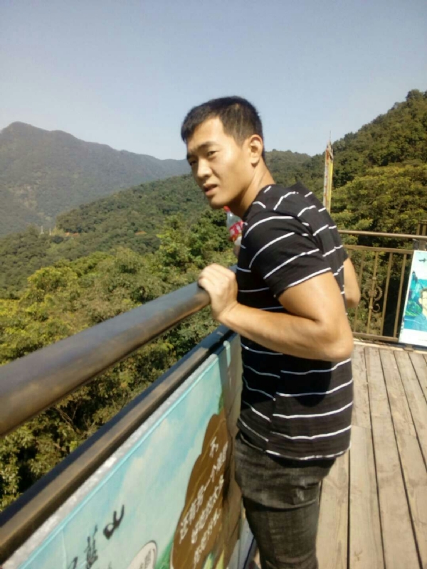 小卢的第一张照片--平和征婚网