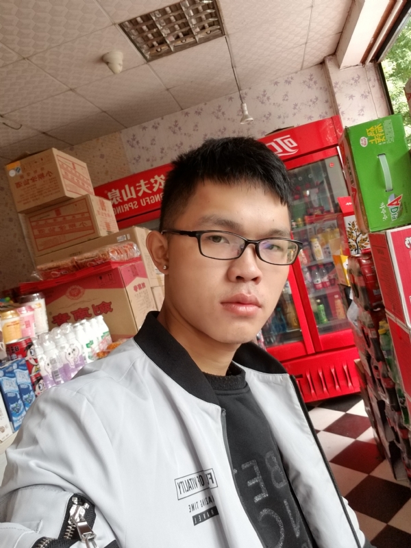 柒年的第一张照片--平和征婚网