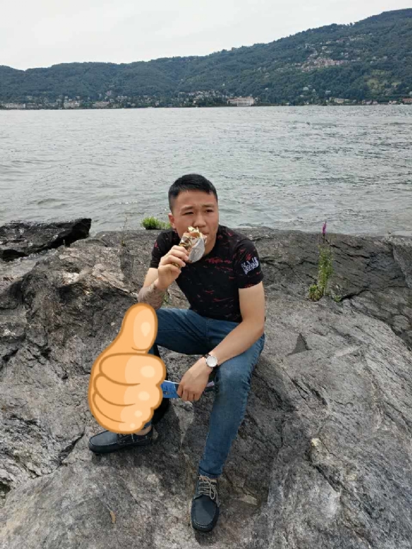 绚烂背后的平淡的第一张照片--平和征婚网