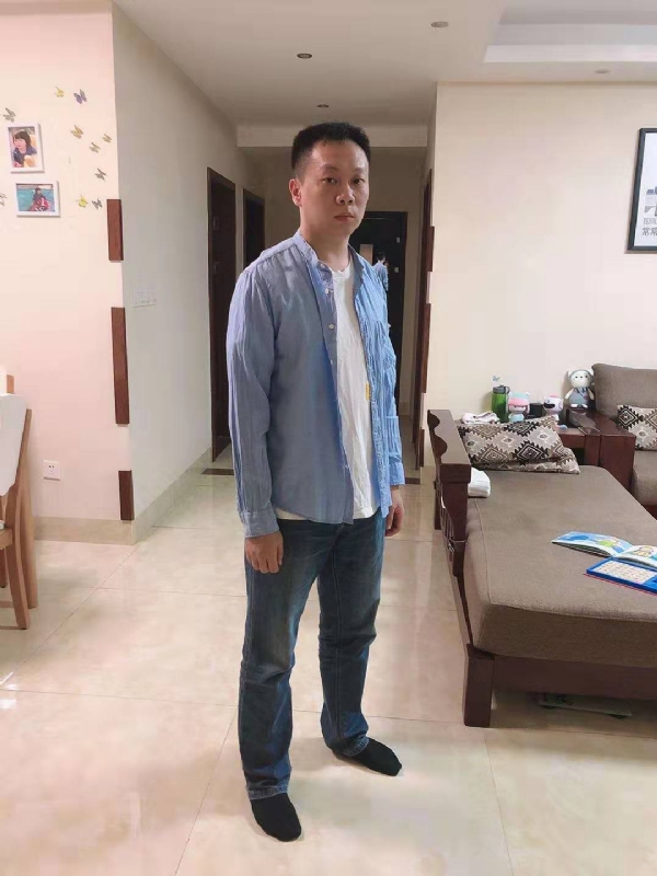 以勒的第一张照片--平和征婚网