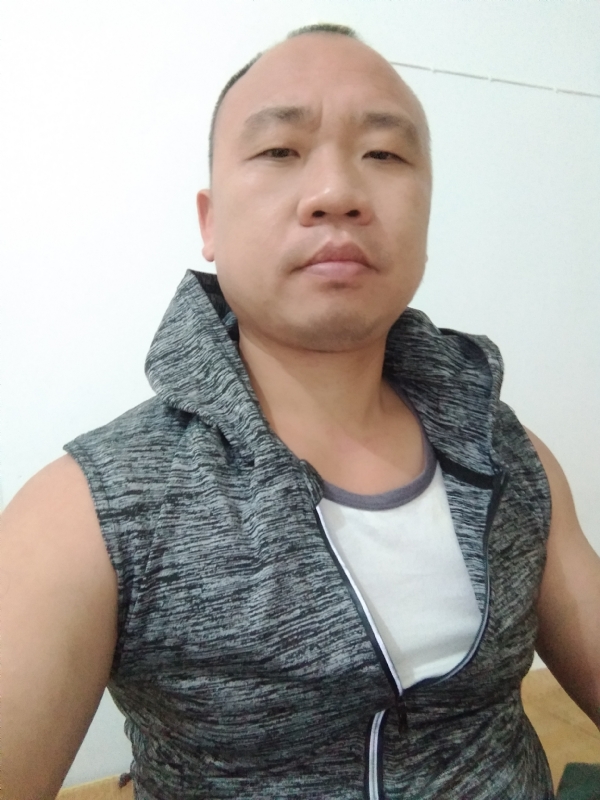 whm的第二张照片--平和征婚网