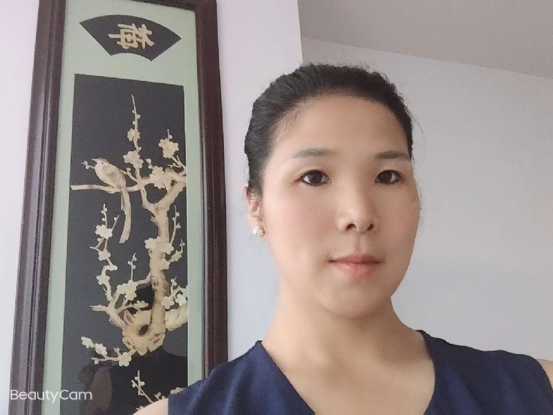 微笑的第一张照片--平和征婚网