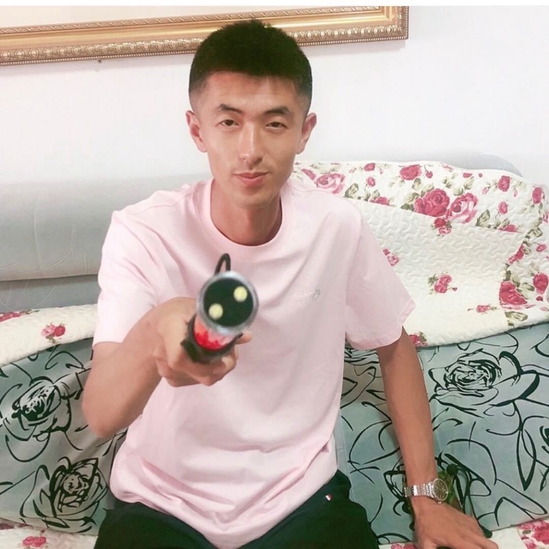 转身留下孤独的她的第一张照片--平和征婚网