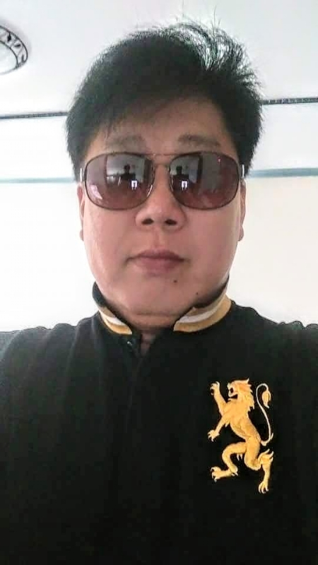 含笑半步癲的第三张照片--平和征婚网