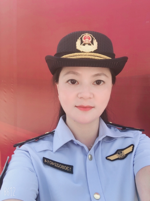 明明的第一张照片--平和征婚网