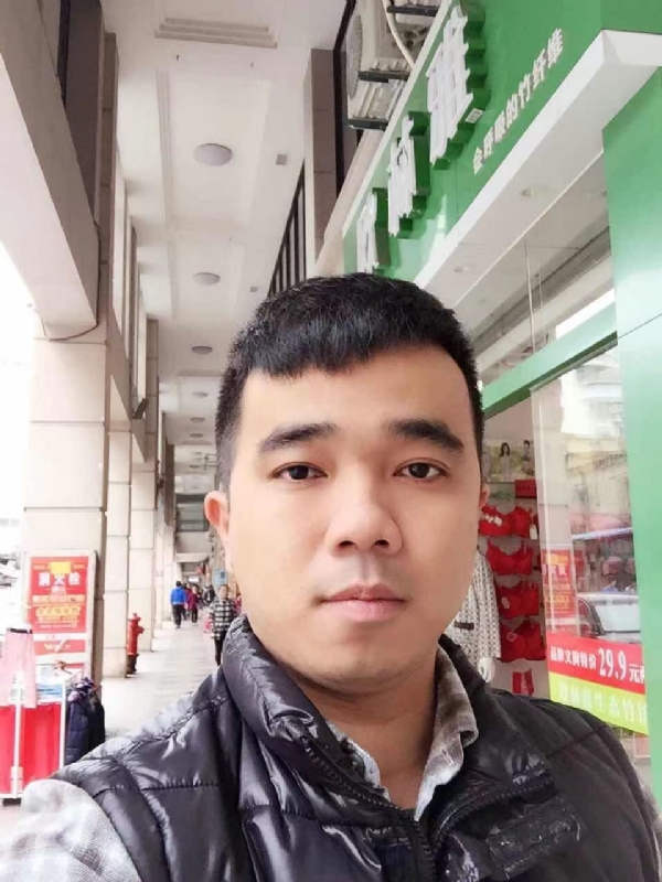 小小怪兽的第一张照片--平和征婚网