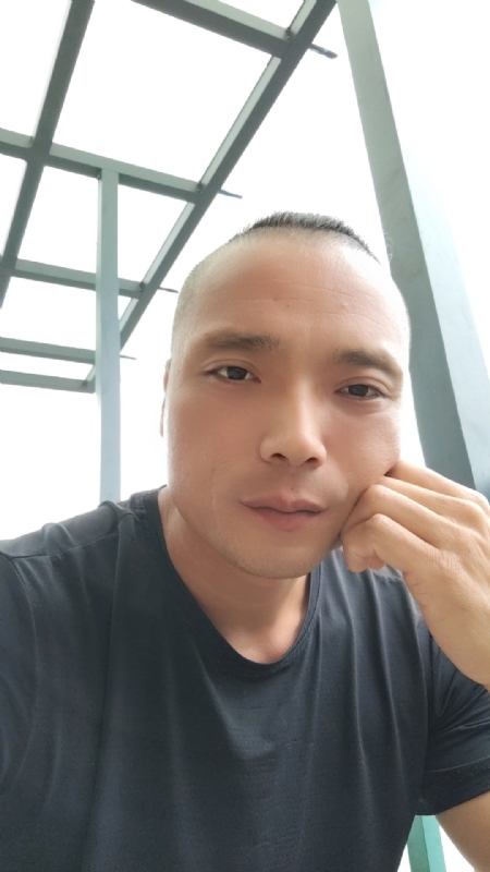 伯爵的第三张照片--平和征婚网