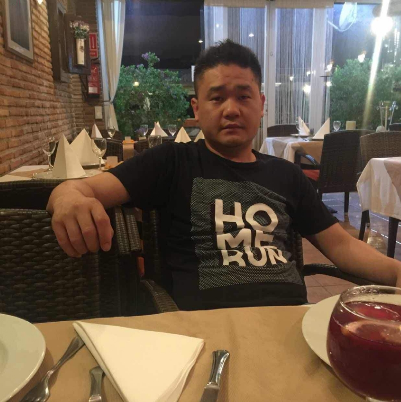 海外游子的第三张照片--平和征婚网